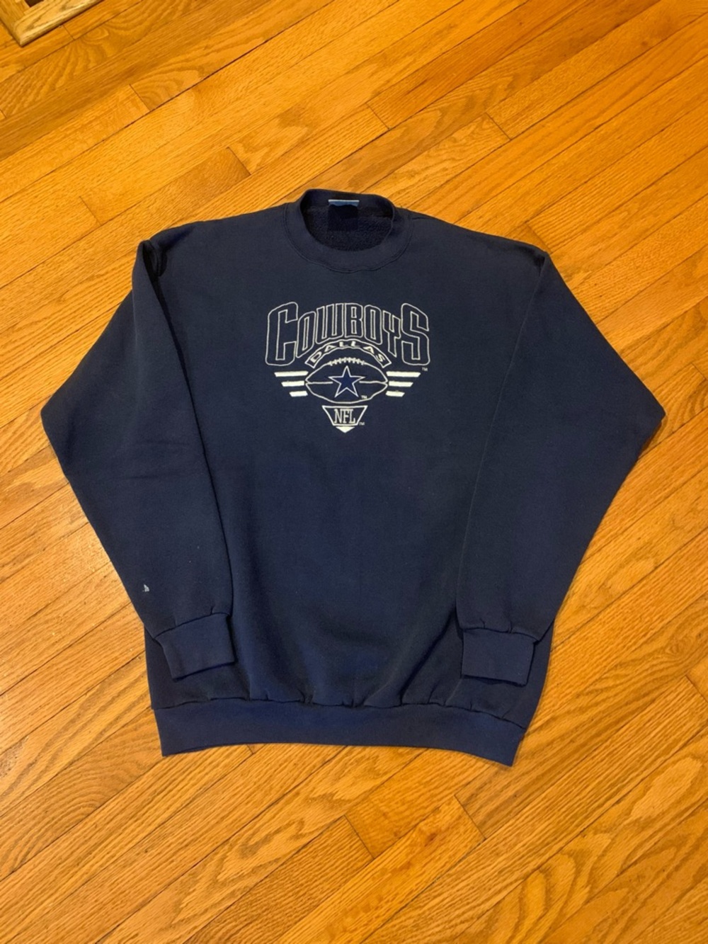 Vintage 90s Logo 7 Dallas Cowboys NFL Pullover Crewneck Sweater